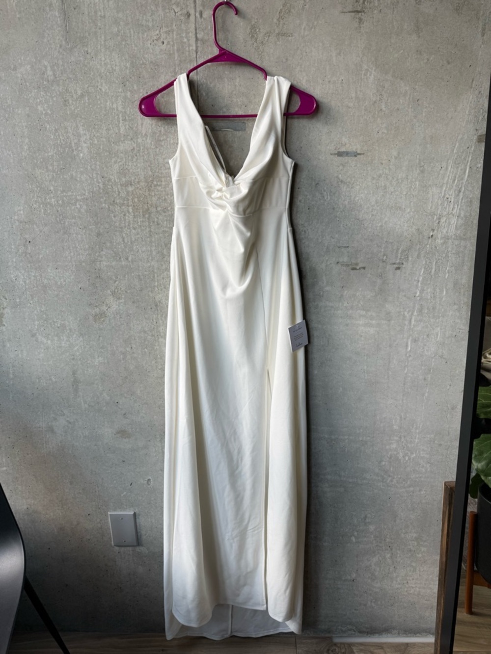 Lulu's Cream Twist-Front Sleeveless Dress